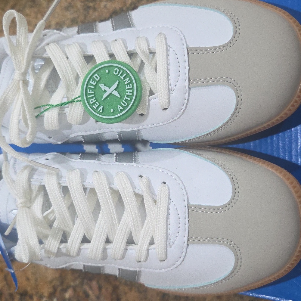 Beautiful Adidas Samba OG Tennis Shoes. Brand New! Unisex, M 8.5, W 9.5. - Picture 9 of 15
